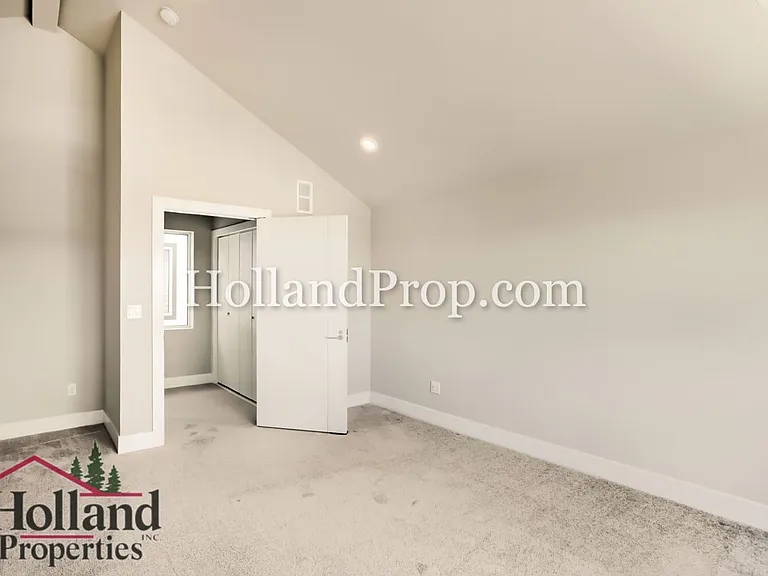 7450 SE Lago St — Photo 14