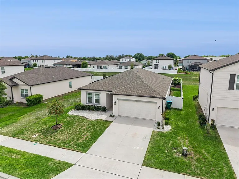1167 Pearl Tree Rd — Photo 2