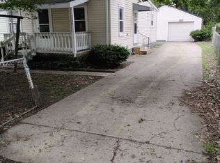 1737 N Folk St, Decatur, IL 62526