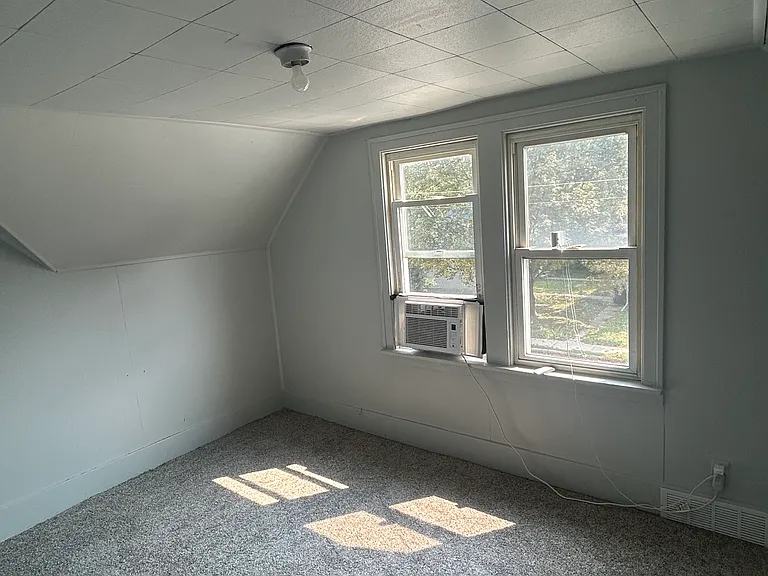 849 Wisconsin Ave — Photo 6