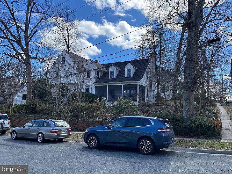 1st image of 4104 Sycamore St