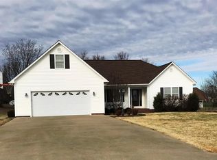 338 Smiths Ln, Mayfield, KY 42066