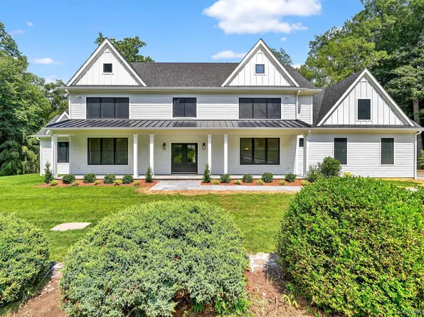 9 Flanders Lane, Cortlandt Manor, NY 10567