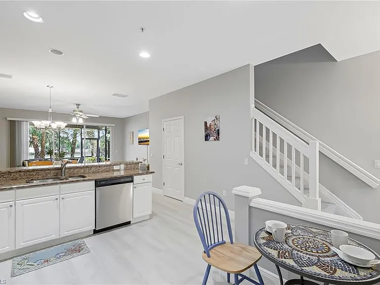836 Hampton Cir #171 — Photo 10