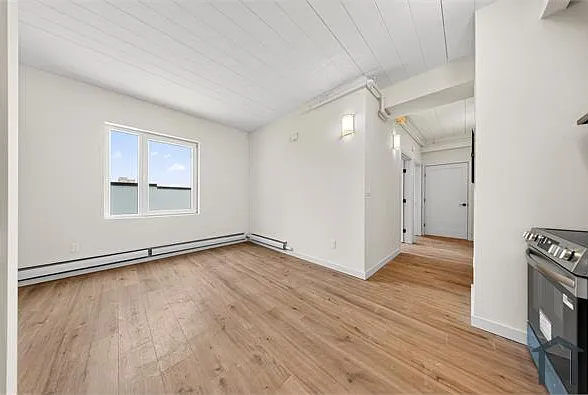 1824 Anthony Ave #3-15 — Photo 3