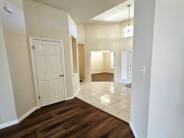 1008 Laurel Glen Blvd — Photo 13