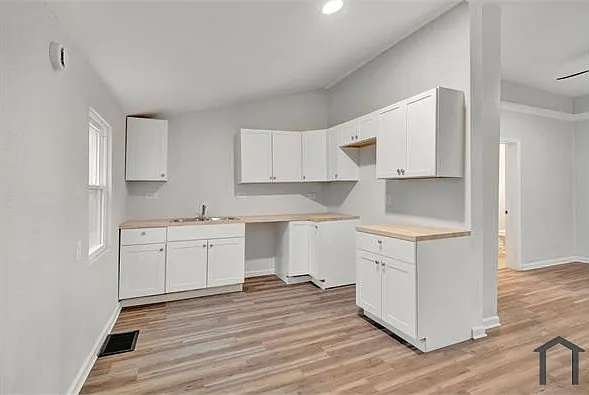 2910 W Main St — Photo 5