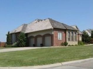 1842 N Paddock Green Ct, Wichita, KS 67206