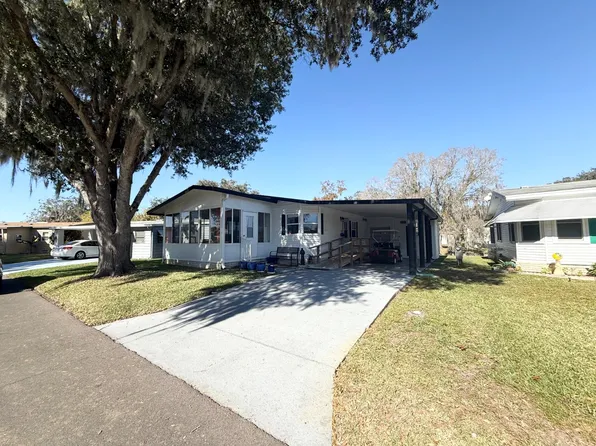 565 Oak Island Cir, Plant City, FL 33565