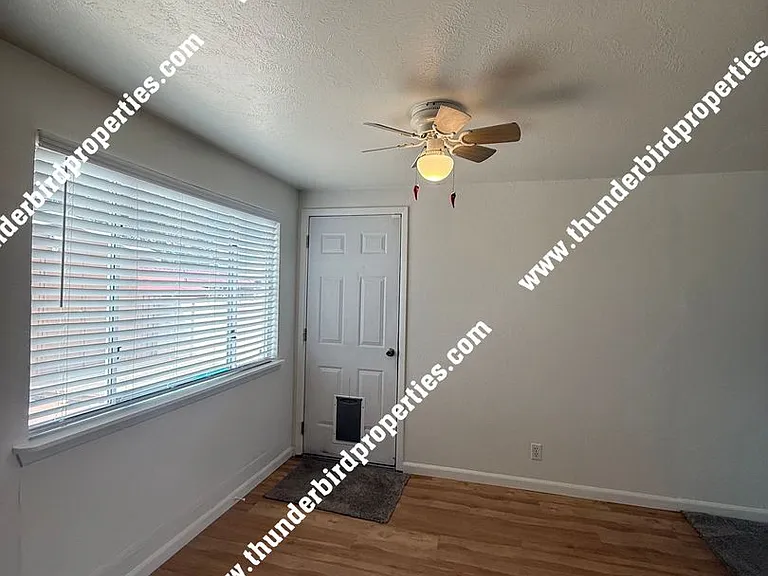 11004 McKnight Ave NE — Photo 5