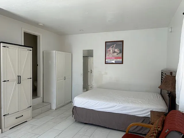 15340 Hart St #3 — Photo 6