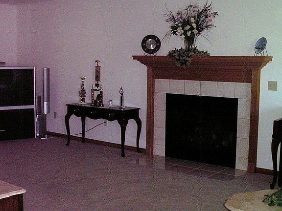 5th image of 2911 Laurel Park Dr