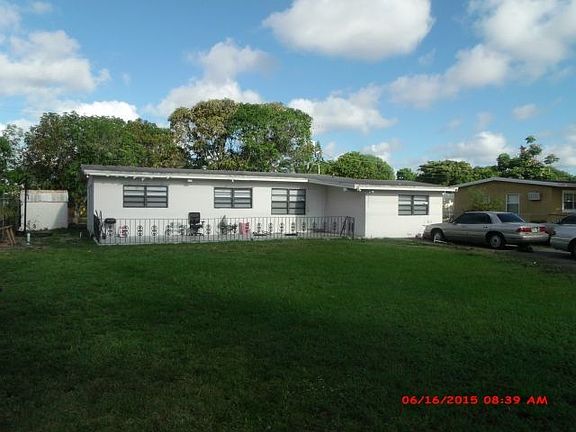 5th image of 1323 NW 15th Ave