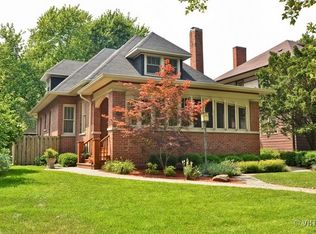 654 Judson Ave, Evanston, IL 60202