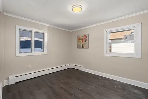 27 Dresser St #2 — Photo 8