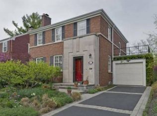 3207 Thayer St, Evanston, IL 60201