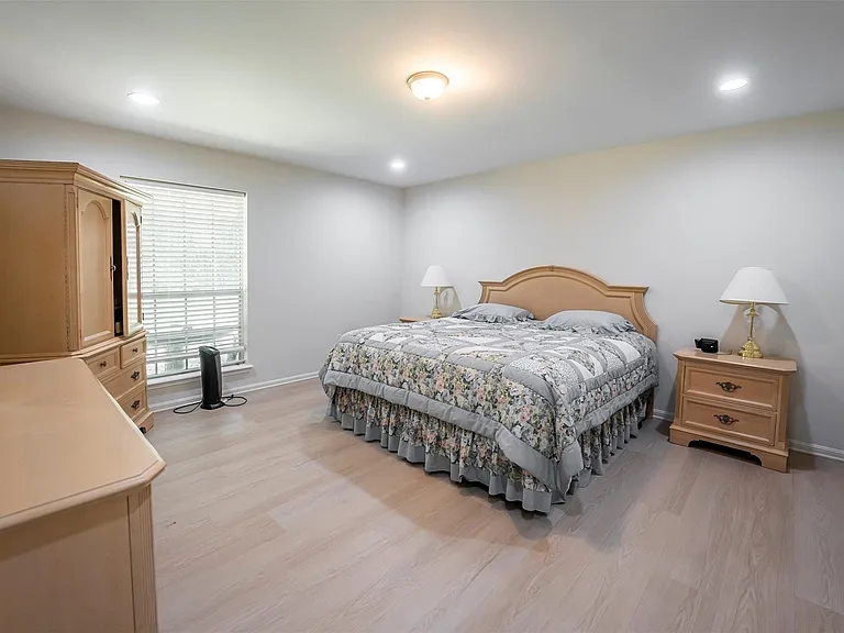 635 Chapel Hill Dr — Photo 10
