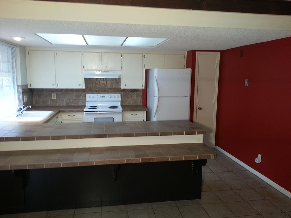 1st image of 6110 E 129th St