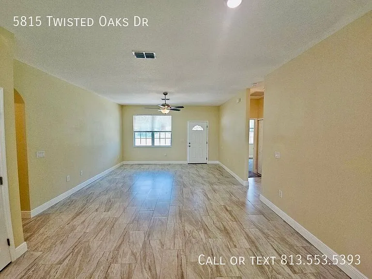 5815 Twisted Oaks Dr — Photo 13