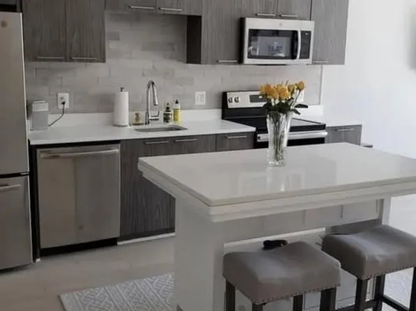 989 Buchanan St Unit 211, Arlington, VA 22204