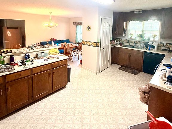 4th image of 514 Curry Chapel Rd