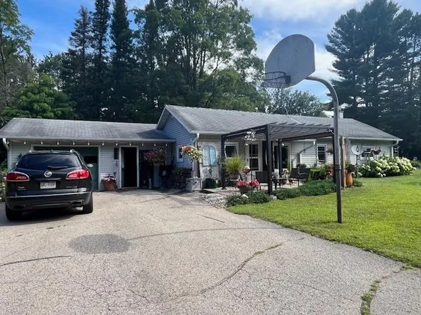 N3705 Polar Rd, Bryant, WI 54418