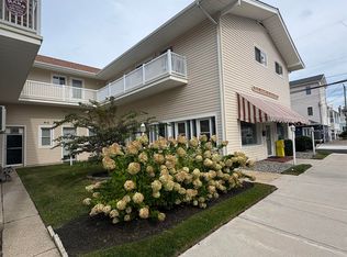 2137 Asbury Ave APT 15, Ocean City, NJ 08226