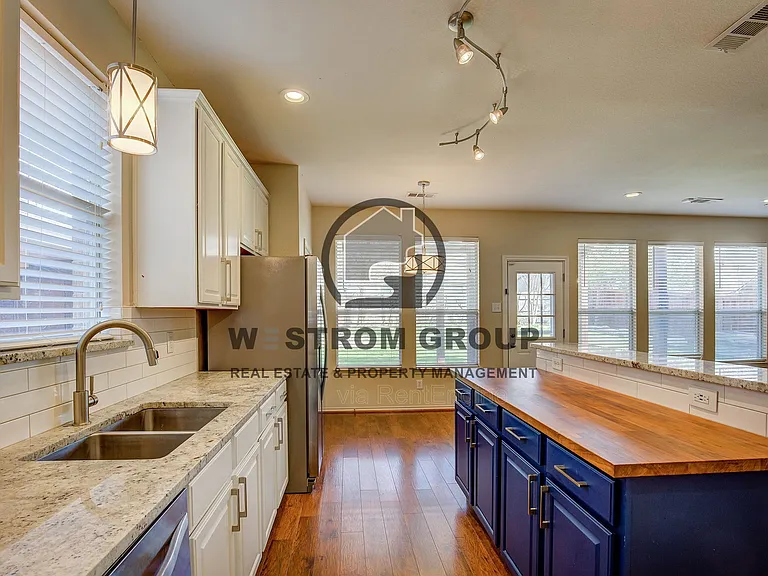 4537 Chris Dr — Photo 24
