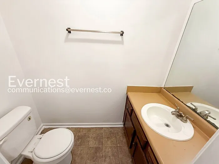 426 Buckingham Cir — Photo 13