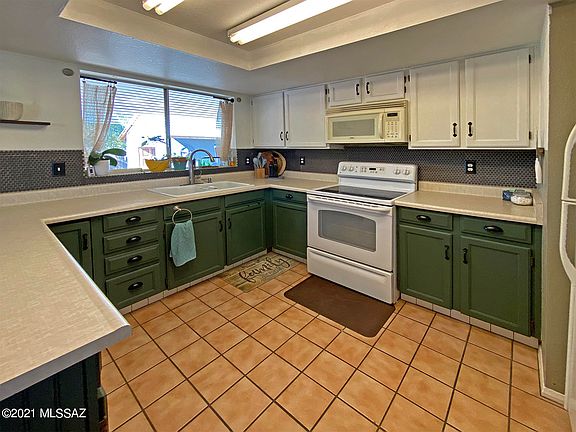 5th image of 8121 N Suwannee Dr