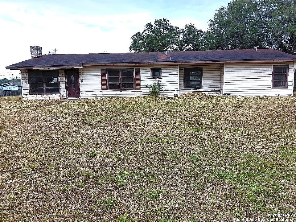 1st image of 401 Cottonwood St