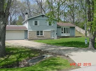 2239 S Rainwater Dr, Decatur, IL 62521