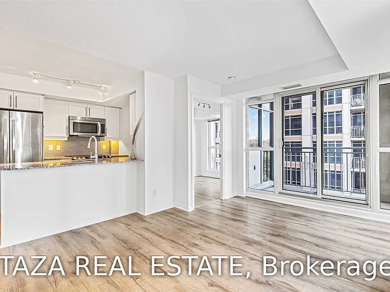 35 Bastion St #609 — Photo 4