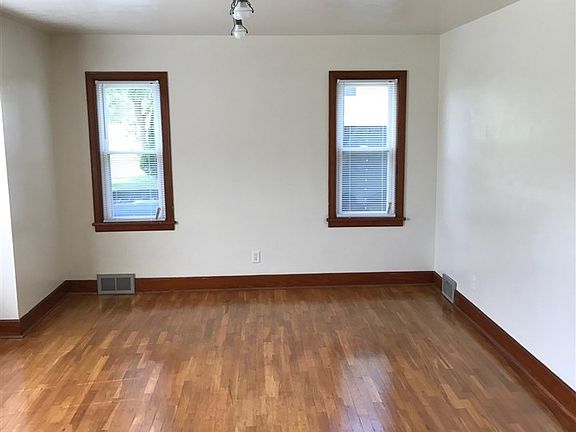 3rd image of 61112 State Road 15