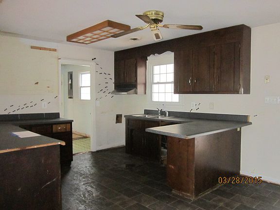 3rd image of 25720 Tanglewood Dr