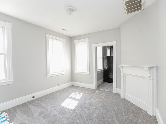 5th image of 1031 Crawford Pkwy #B