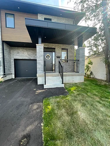 165 Tiffany St Photo 1