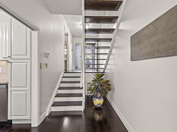 4th image of 4231F American Dr APT F