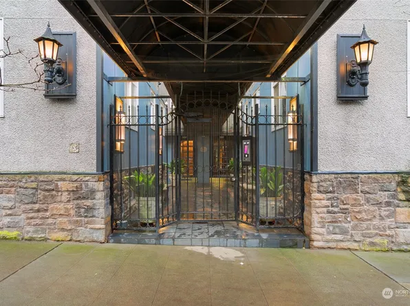 403 Terry Avenue #304, Seattle, WA 98104