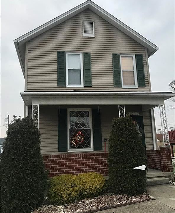 1st image of 1210 Elm St