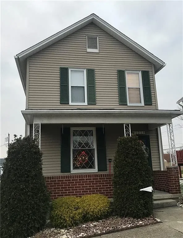 1210 Elm St photo 1