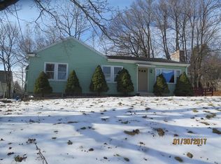 128 Sachem Ave, Worcester, MA 01606