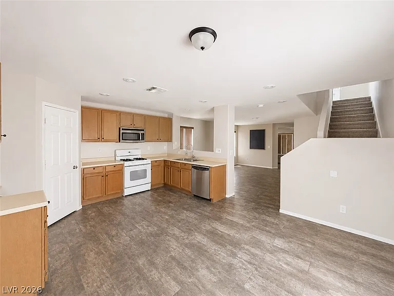 71 Jewel Mine Ave — Photo 5