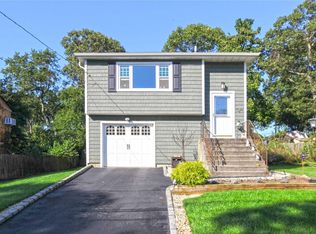 8 Fulton St, Lake Grove, NY 11755
