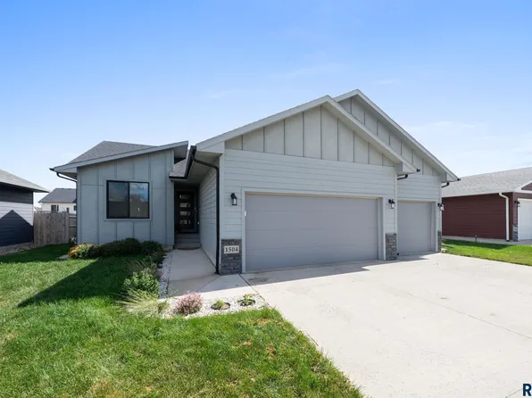 1504 S Gill Ave, Sioux Falls, SD 57106