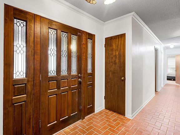 5th image of 2813 Teakwood Dr