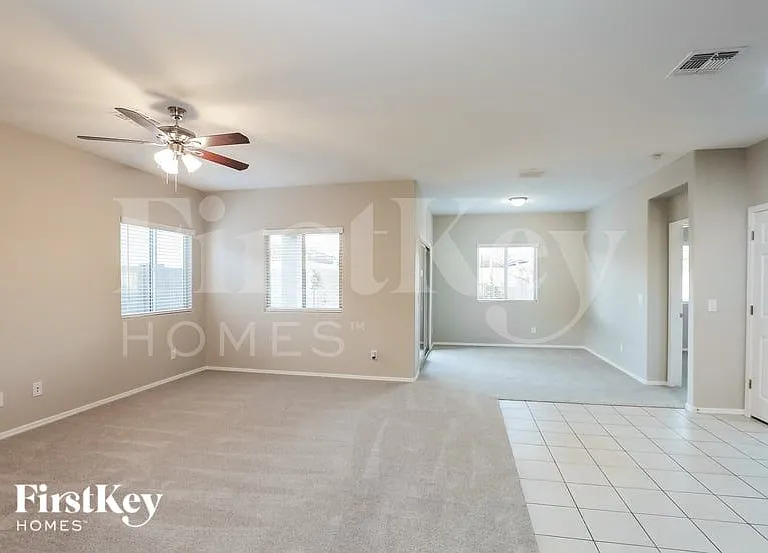 4085 W Coles Rd — Photo 4