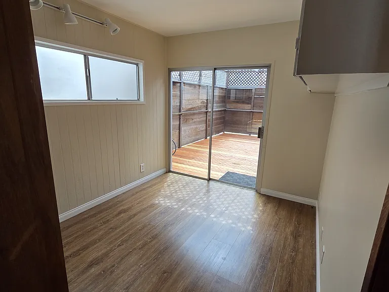 70 64th Pl — Photo 11