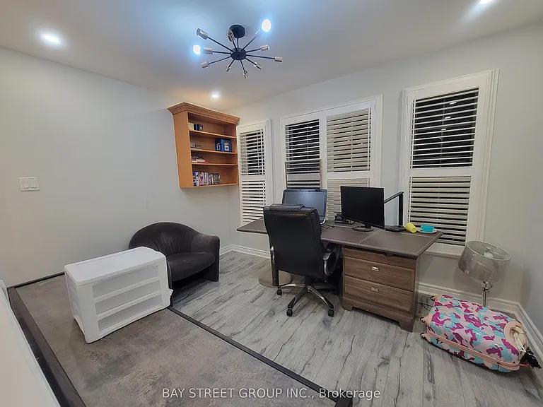 98 Brookeview Dr — Photo 34