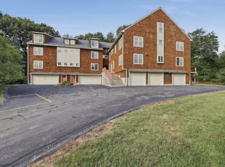7 Stephen Lane Dr, Bedford, MA 01730